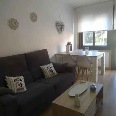 Vista Al Mar アパート ボイロ